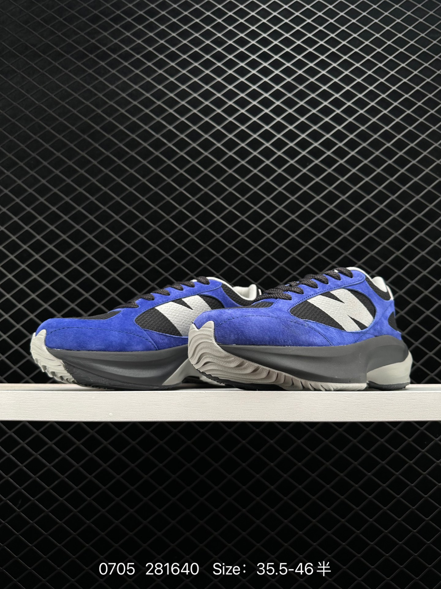 New Balance Warped Runner